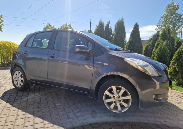 Toyota Yaris cena 9999 przebieg: 272453, rok produkcji 2008 z Lwówek małe 29